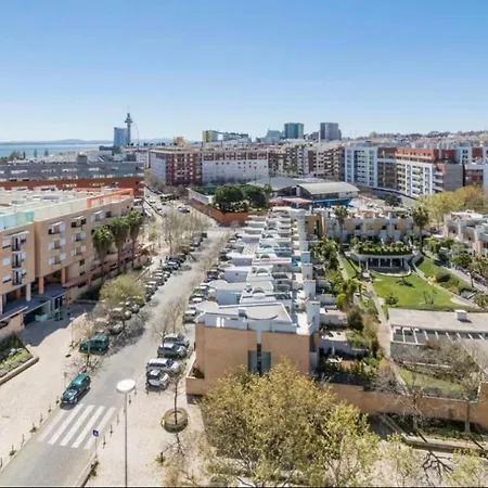 Passeio Levante Pensión Lisboa